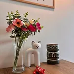 Downтown - Free Parking *