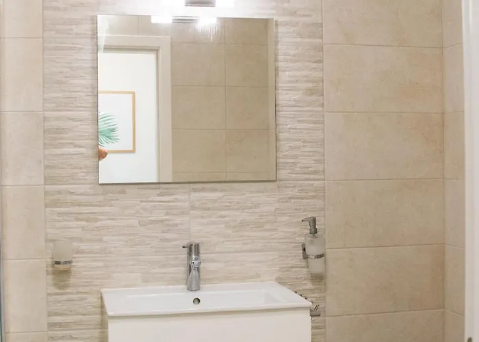 Downтown - Free Parking